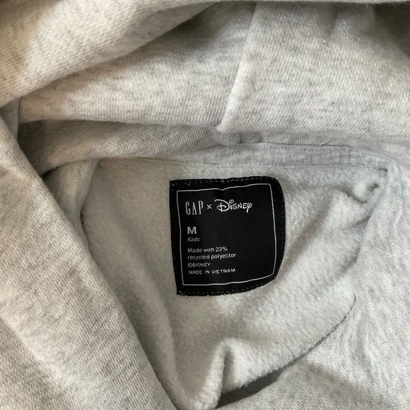 Official Gap x Disney Kids unisex soft hoodie. - Picture 2 of 3